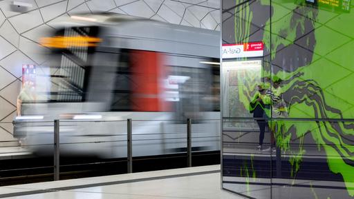 Wehrhahnlinie - Bahnhof Graf-Adolf-Platz Wehrhahnlinie - Bahnhof Graf-Adolf-Platz